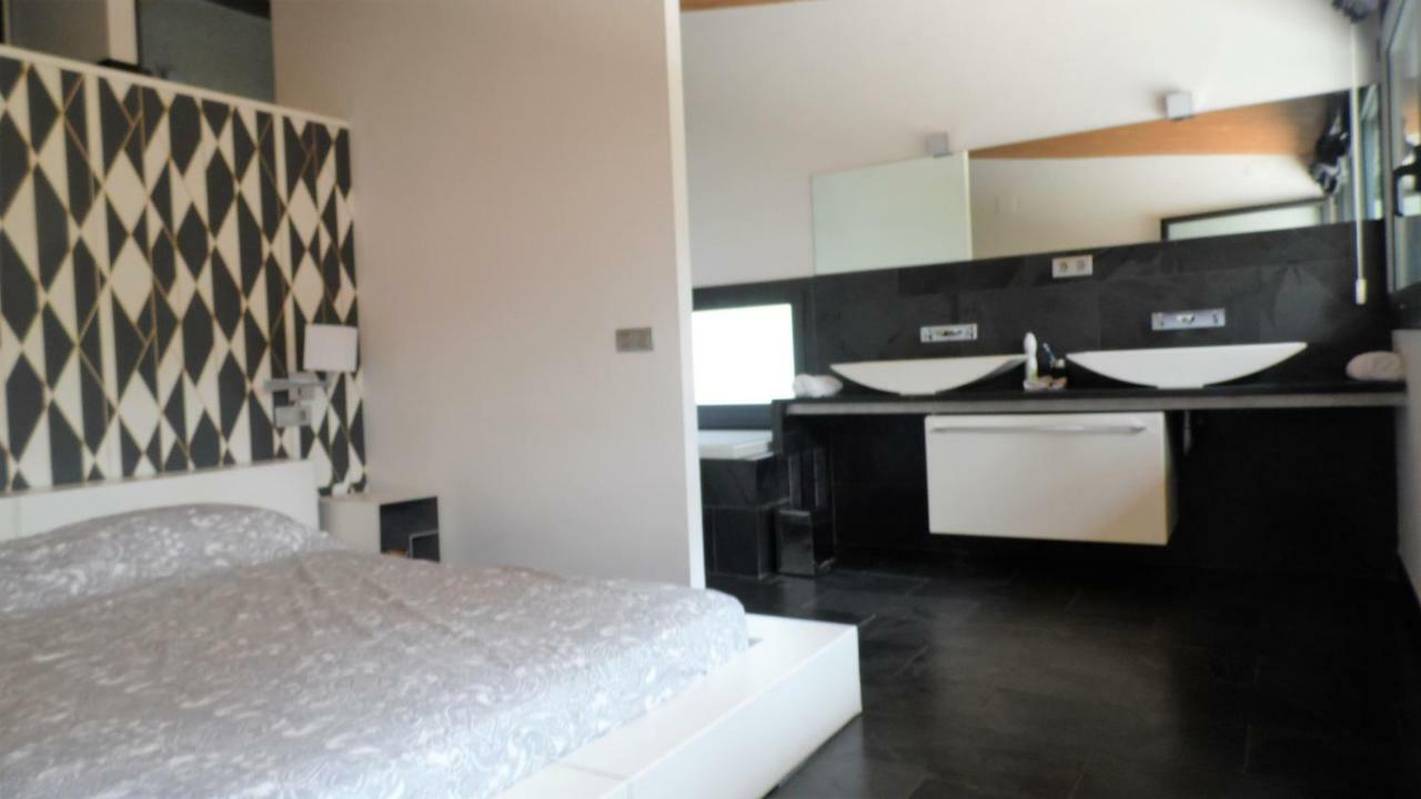Villa Del Bosque Castelldefels Dış mekan fotoğraf
