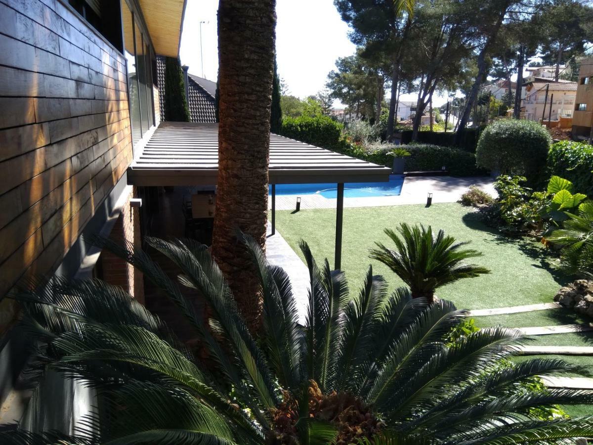 Villa Del Bosque Castelldefels Dış mekan fotoğraf