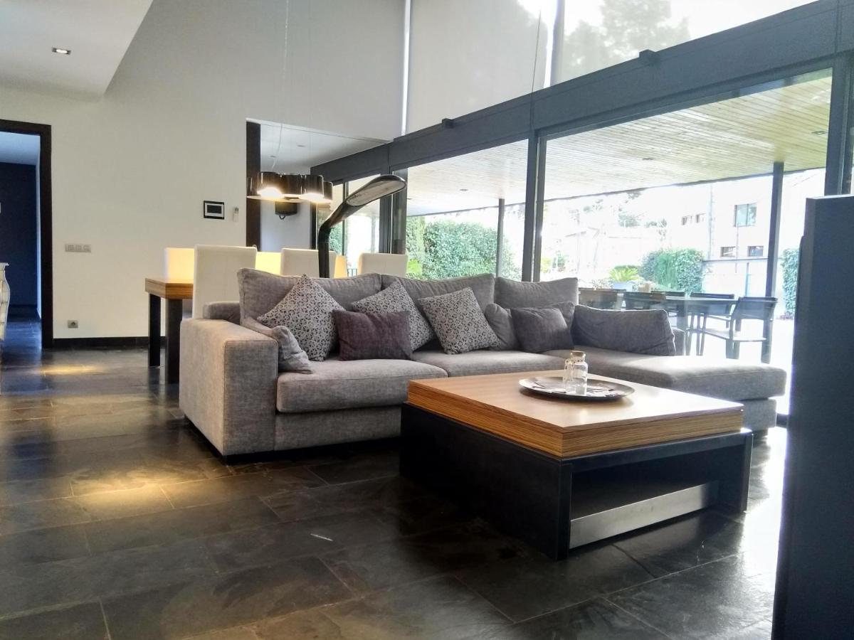 Villa Del Bosque Castelldefels Dış mekan fotoğraf